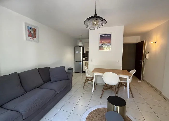 Apartamento In The Center With Pool