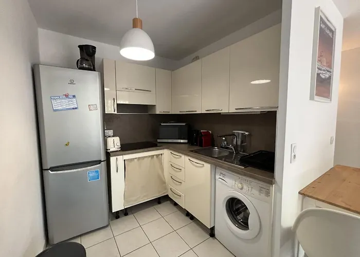 In The Center With Pool Apartamento Saint-Raphaël